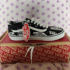 Old Skool Black Logo Vans